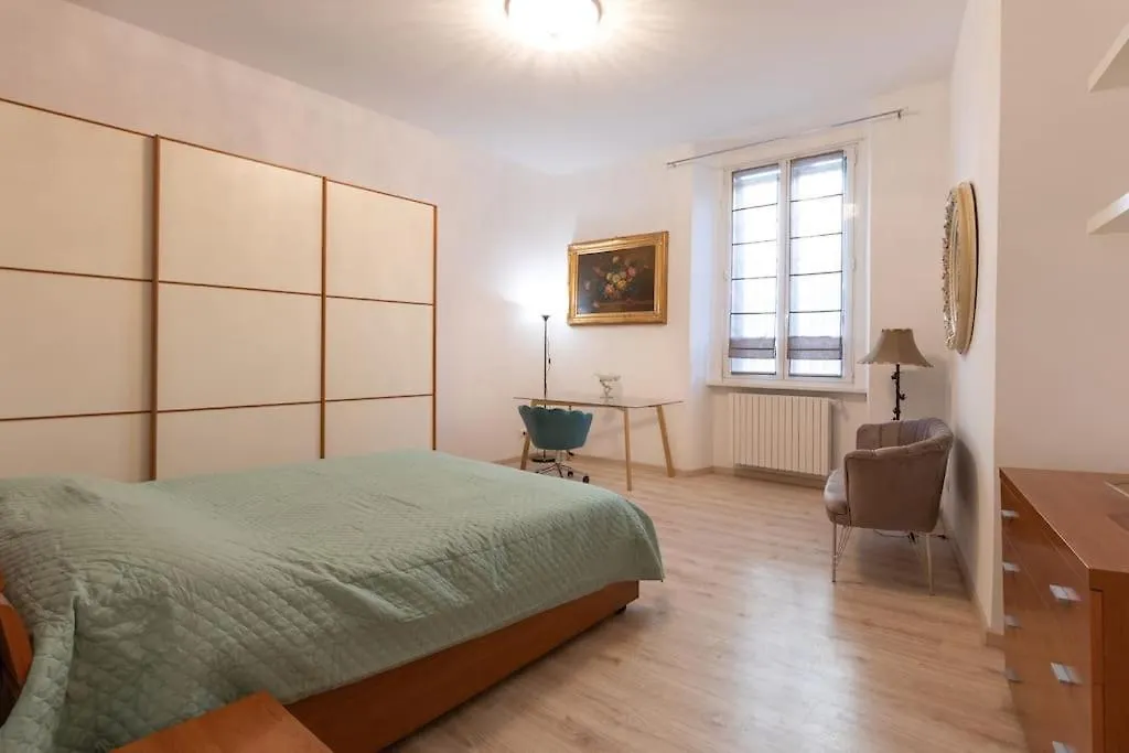 Central Apartment De Angeli Charm Residence Milan Italy